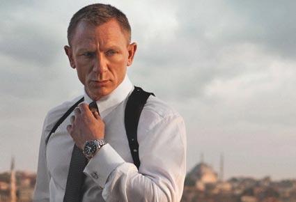 هل تدخل أديل التاريخ بأغنية فيلم جيمس بوند الجديد؟